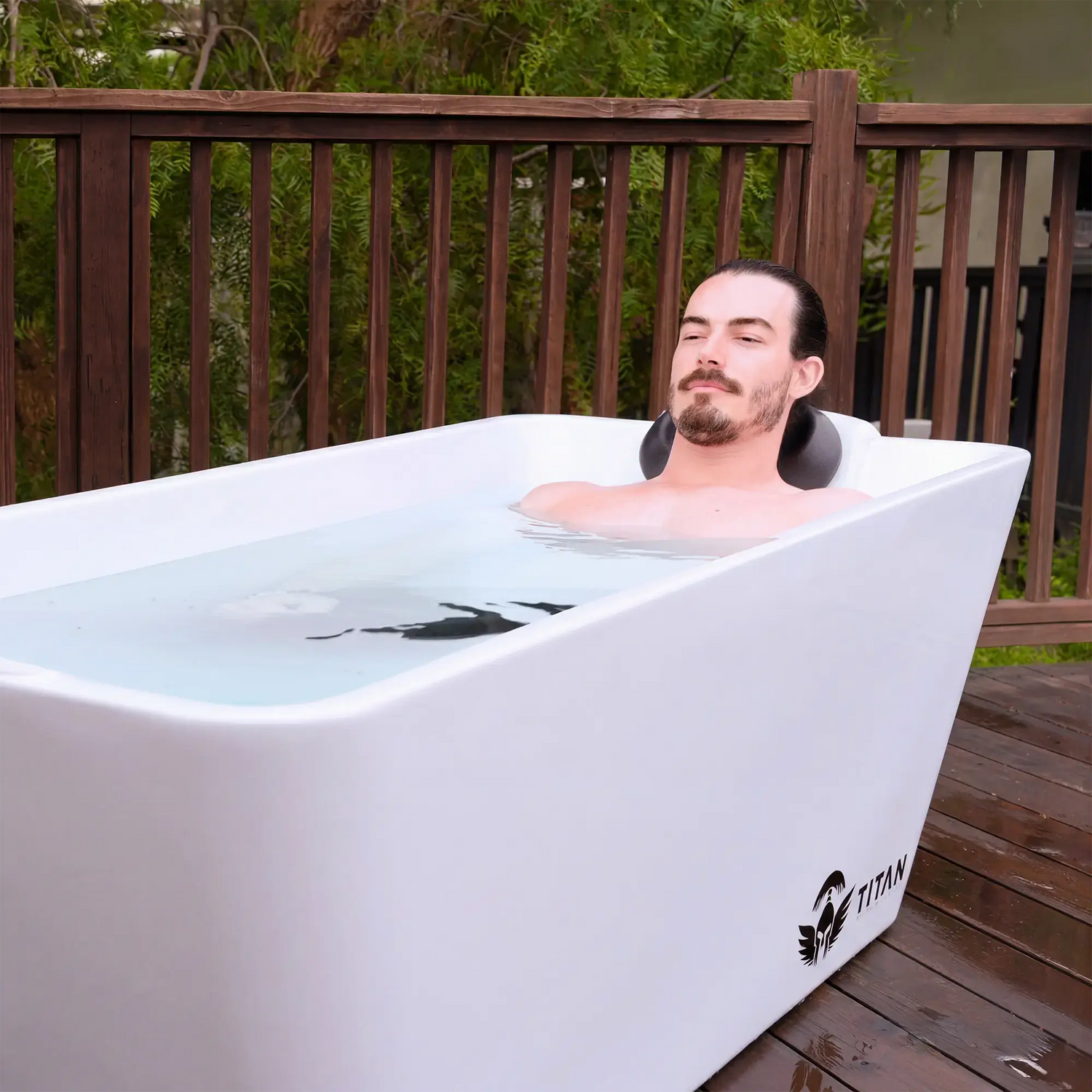 Arctic White Apex Acrylic Cold Plunge Tub + Chiller Bundle Titan Wellness